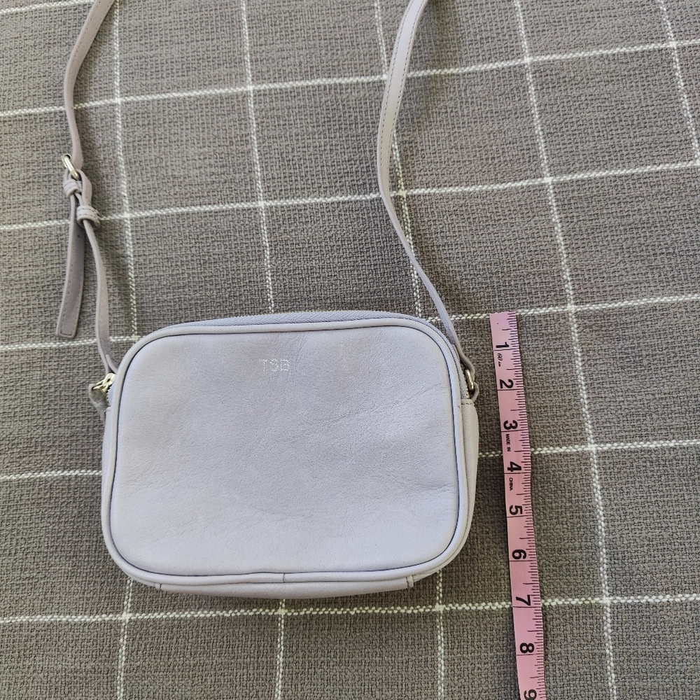 Mark and Graham Leather Crossbody Bag - Picture 7 of 10